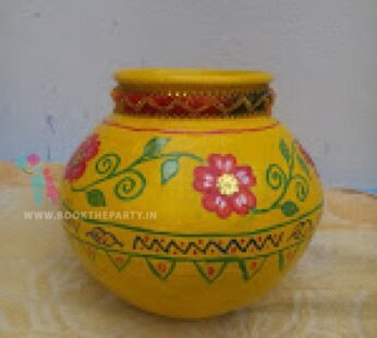 Gariga Muntha with Yellow Paint and Floral Design